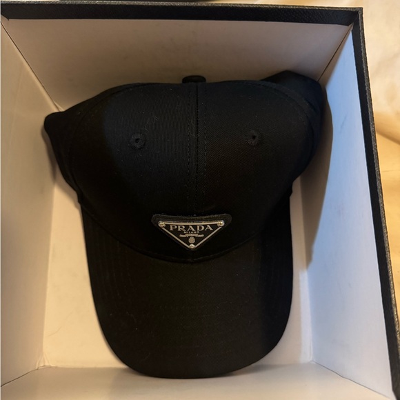 Black Prada Hat - Picture 1 of 3